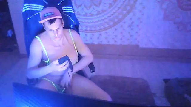 slankecrosdresser Show in webcam