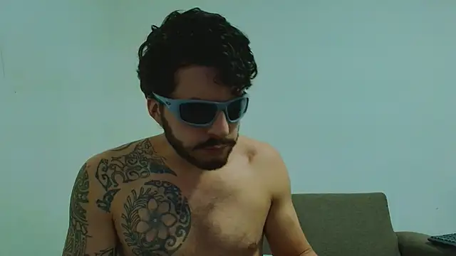 thomas_gun webcam show