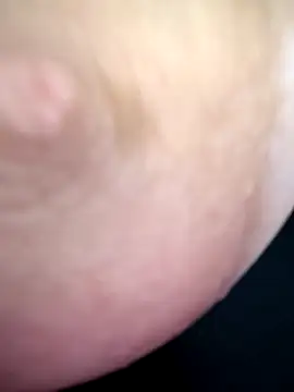 AMYRA_HOT: онлайн-секс-чат