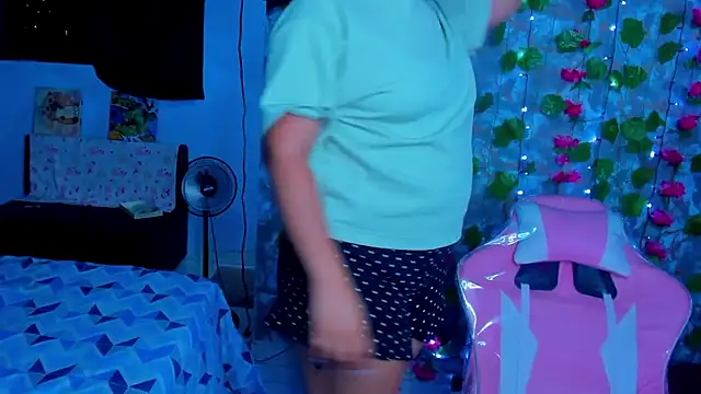 Chat +18 de AngelaCoffee ao vivo