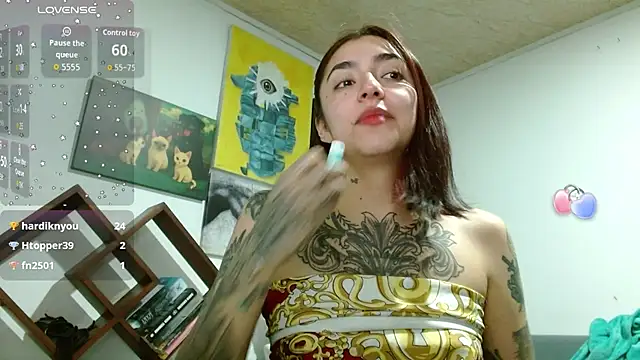 ZoeBakers_ Chat XXX in diretta