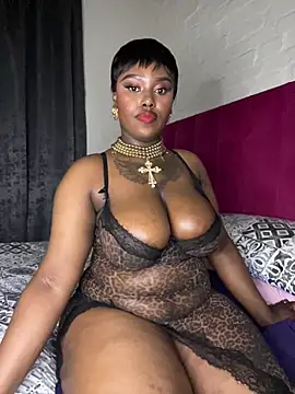QUEEN_NOBUHLE_FEMDOM_777 Adlı Modelin Web Kamerası Şovu