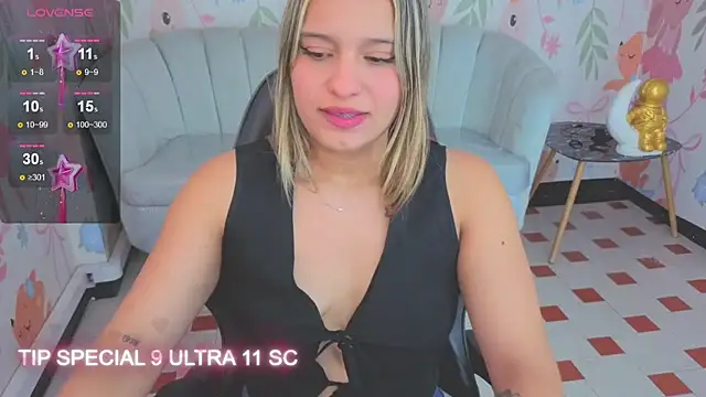 Paris09_v_'s Live XXX Chat