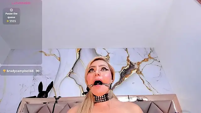 دردشة EvaBellucci_ الجنسية الم باشرة