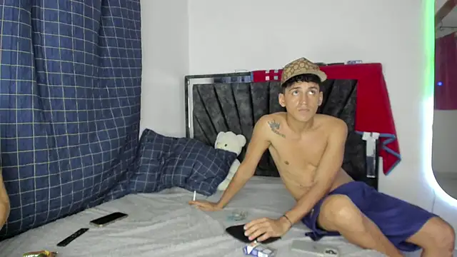 tonypaul13 Chat XXX live