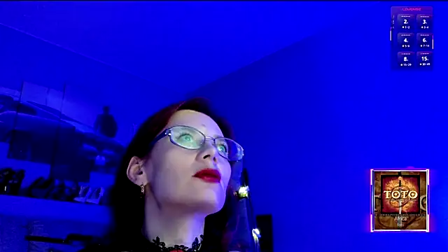 Chat +18 de MilanaPure ao vivo