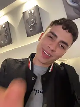 Show de AdrianRinaldi na webcam