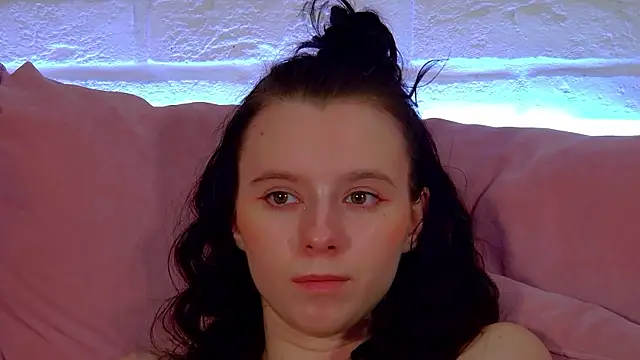 Chat +18 de ArinaKubrick ao vivo