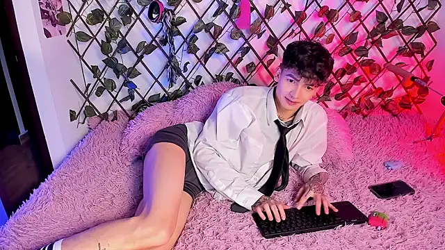 Axel_InkShade_ Show Webcam