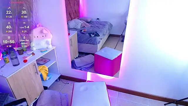 Pokazy przed kamerką – Taylor_scottt