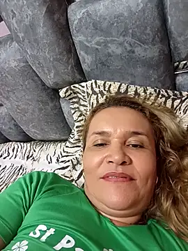 Chat XXX en directo de charlotte_milf30