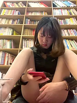 littleqiu 在線直播表演