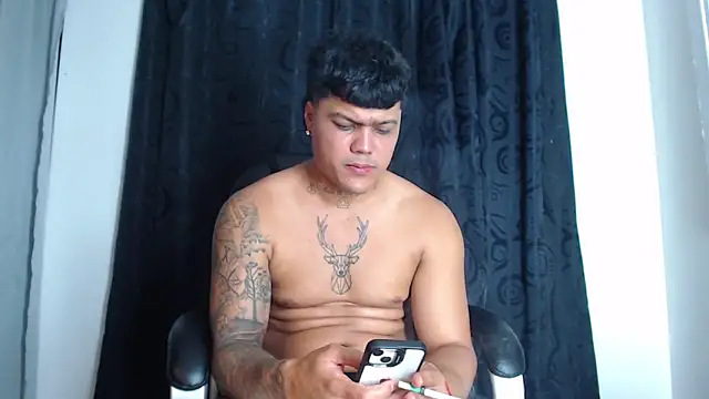 Show de Pedro_x777 na webcam