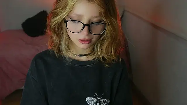 Chat +18 de ari_kat ao vivo