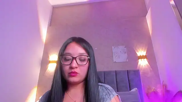 Chat +18 de Lunaa_bellaa ao vivo