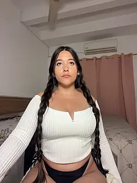 Chat +18 de Nhefertary ao vivo