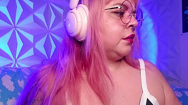 Satyn_doll Chat XXX in diretta