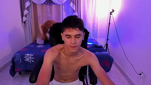 Czat XXX na żywo – Aron_Boyy