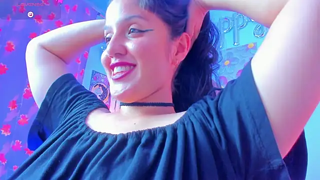 naharasoller's Live XXX Chat