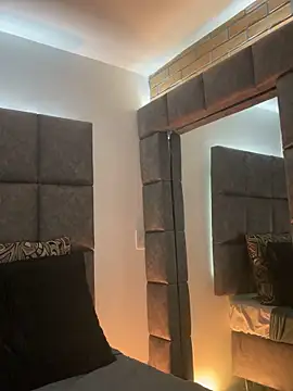 BrigitteVons' Live XXX Chat