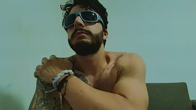 thomas_gun Obrolan Langsung XXX