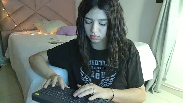 eva_sin18 Live XXX Chat