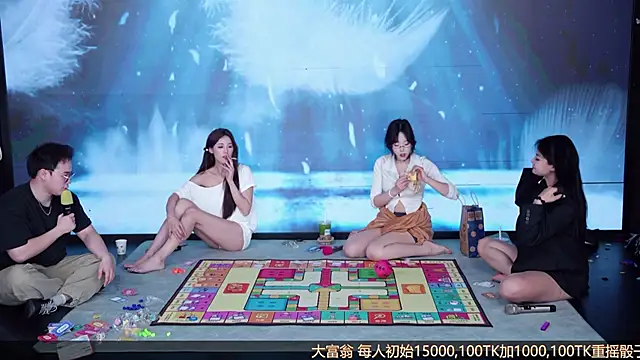 Show modela Wily-07 na web-kameri