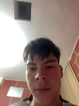 Pokazy przed kamerką – Handsome_boys69