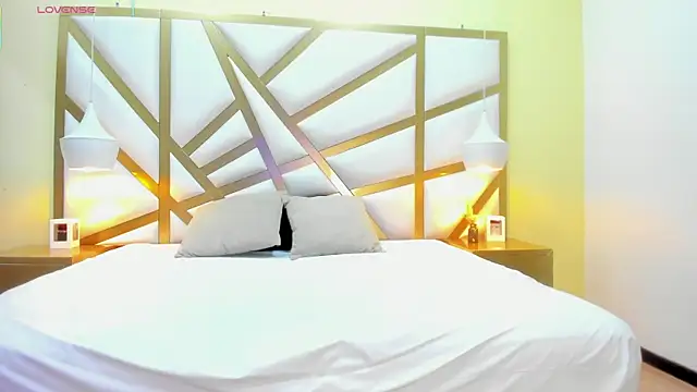 ChloeAshdord Live XXX-chat