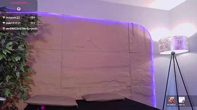 Chat +18 de Osiriss_ ao vivo