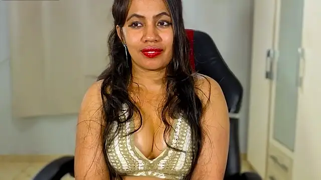 FannyXhot élő XXX-chatje