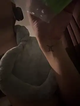 Chat XXX en directo de nickytheehawtie