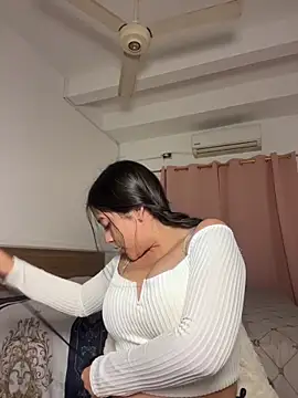 Nhefertary: απευθείας συνομιλία ΧΧΧ