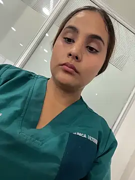 Chat +18 de Noa_Harper- ao vivo