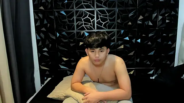 xlovercutietwink Pertunjukan Webcam