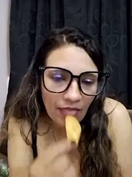 SKARLET_KOVAn Live XXX chat