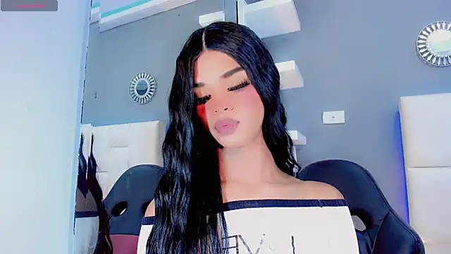 Kornylovee's Webcam Show