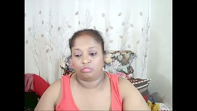 Indiantasha live XXX chat