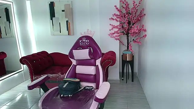 Emily_andrews Live XXX-Chat