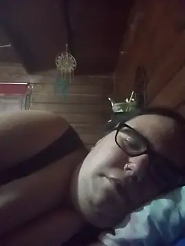 Gatitabuena90 Adlı Modelin Canlı XXX Sohbeti