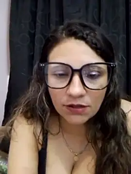 Chat +18 de SKARLET_KOVA ao vivo