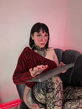 Ravenna666_ Chat XXX live