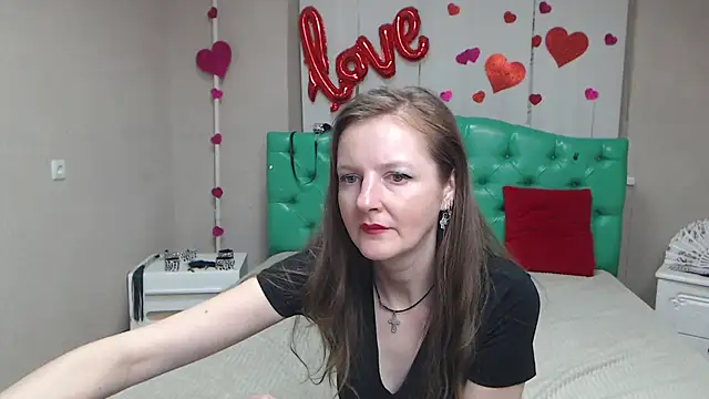 MeganPirs: онлайн-секс-чат