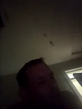 Nidge251 在線直播表演