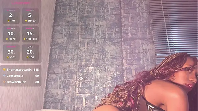 Chat +18 de NathalyLeen ao vivo