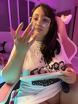 Angeldusttt élő XXX-chatje