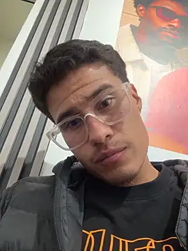 Chat XXX ao vivo de TavoHot_