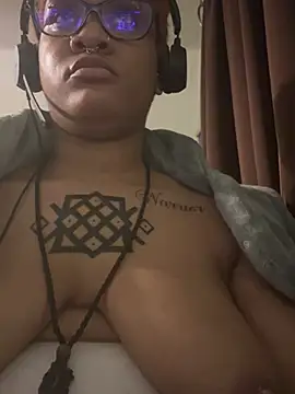 nickytheehawtie live XXX chat