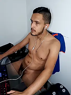 mosmar_20's Live XXX Chat