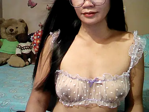 Chat +18 de Mia_Rein ao vivo